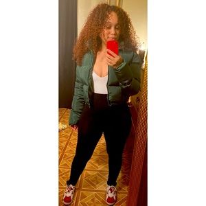 Meet your Posher, Tabi